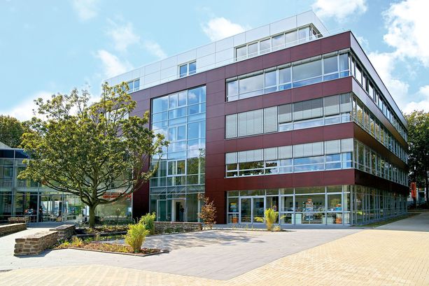 Schauinsland-Reisen GmbH Hauptverwaltung in Duisburg, Nordrhein-Westfalen- Außenansicht des Verwaltungsgebäudes