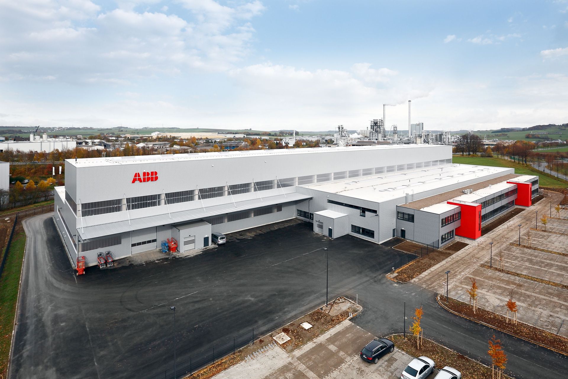 Energie- und Automationstechnikunternehmen ABB Power Grids Germany AG Standort in Brilon, Sauerland- Außenansicht  